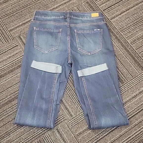 SEVEN jeans, weekend slim fit. Size 4. 1% spandex. Size 4 - Picture 4 of 7